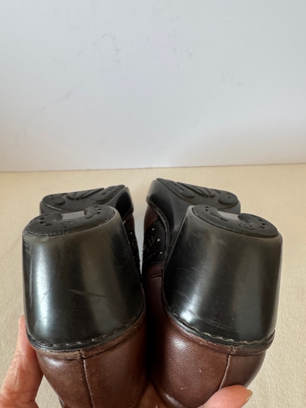 Ariat clogs - Picture 7 of 9